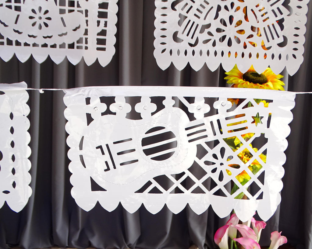 banderillas de papel picado