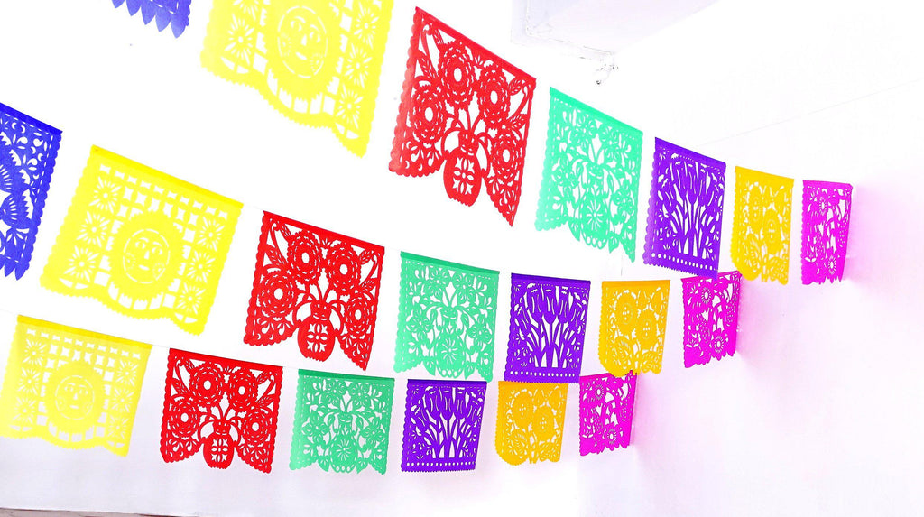 Papel picsdo, yellow, red, blue, green and pink paper decorations for all your parties, birthdays, picnics and celebrations